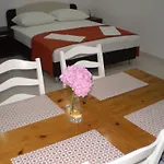 Apartamento Tare, Electric Car Refill *