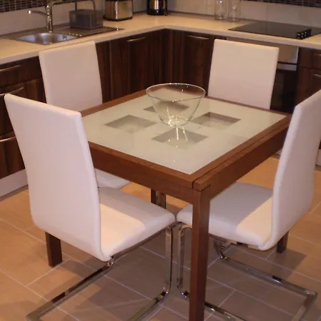 Tare, Electric Car Refill