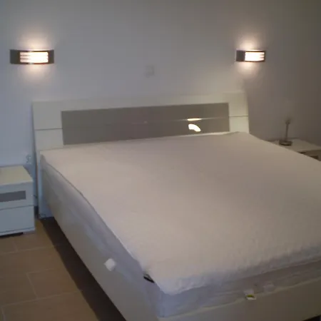 Apartamento Tare, Electric Car Refill *