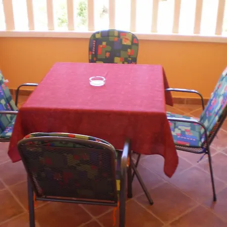 Tare, Electric Car Refill Vodice