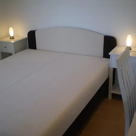 Tare, Free Parking Vodice