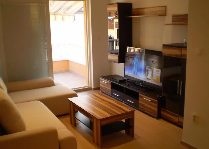 Tare, Electric Car Refill Vodice