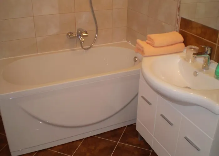 Tare, Electric Car Refill Vodice