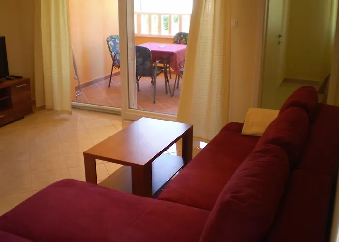 Appartement Tare, Electric Car Refill